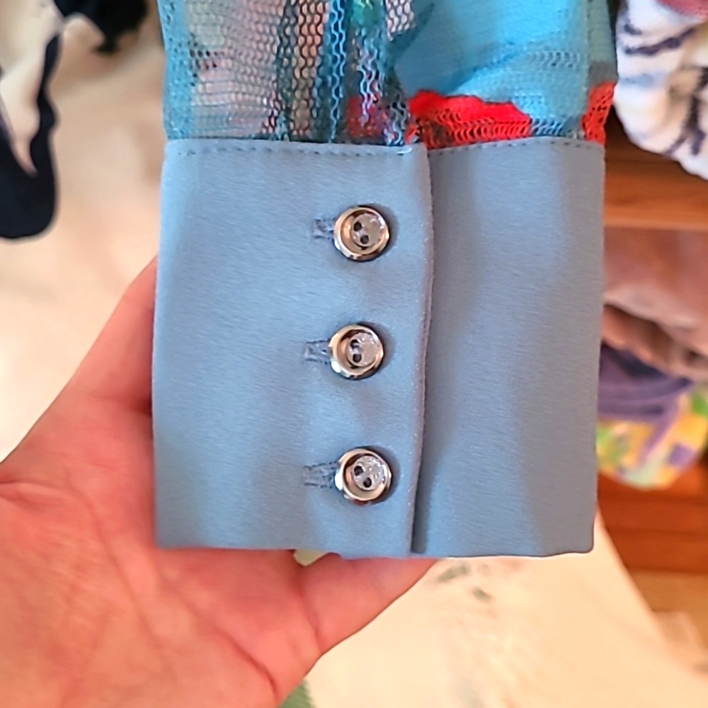 GORGEOUS Blouse - Picture 6 of 7